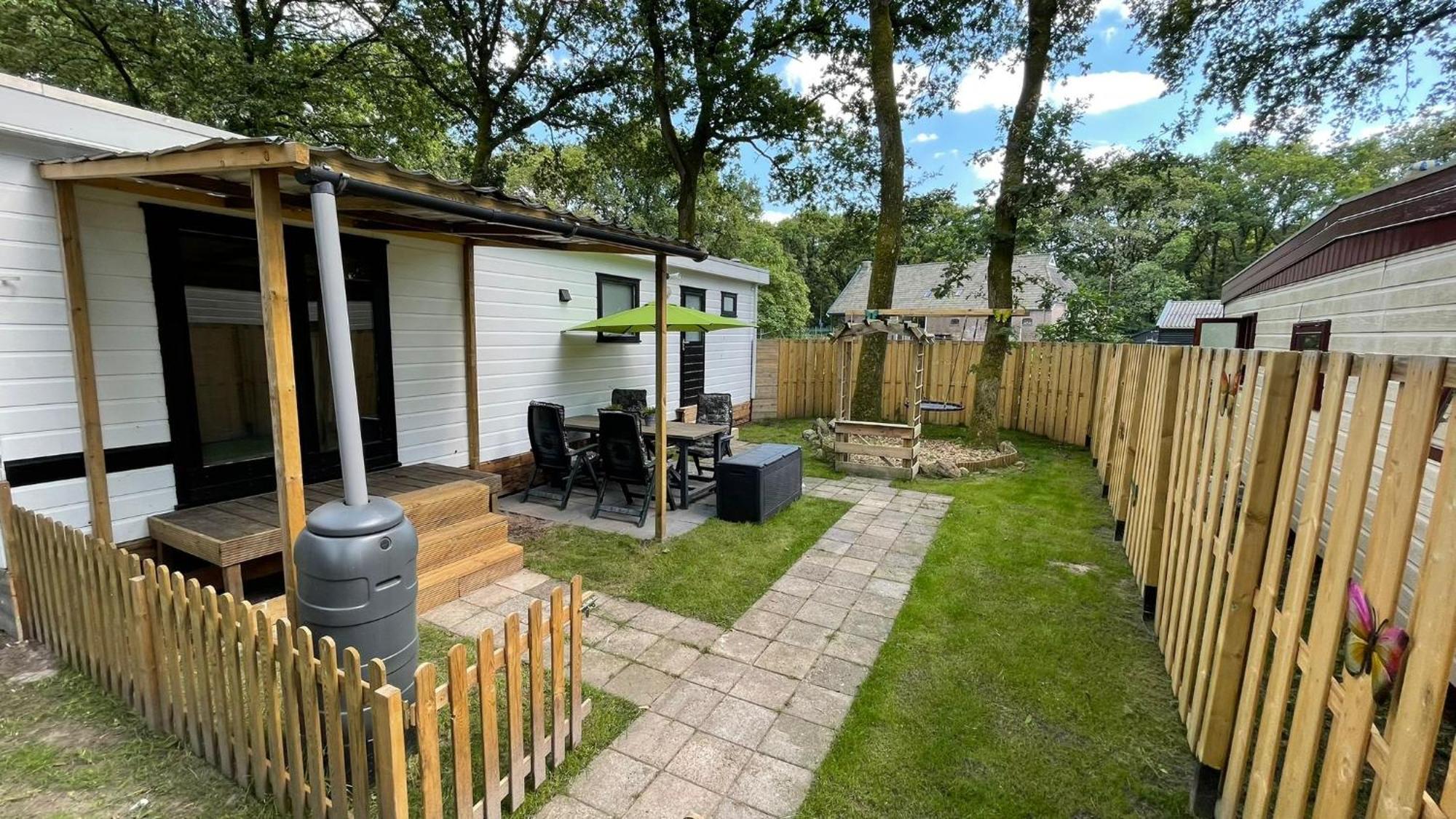 Chalet Kokomo - Gelegen In Bosrijkgebied Van Drenthe Eext Exteriör bild
