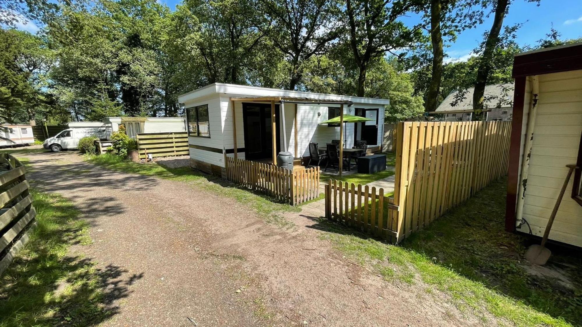 Chalet Kokomo - Gelegen In Bosrijkgebied Van Drenthe Eext Exteriör bild